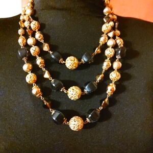 🔸🖤🔸Exquisite Authentic Hobé Vtg Black & Gold Filagree Triple Strand Necklace